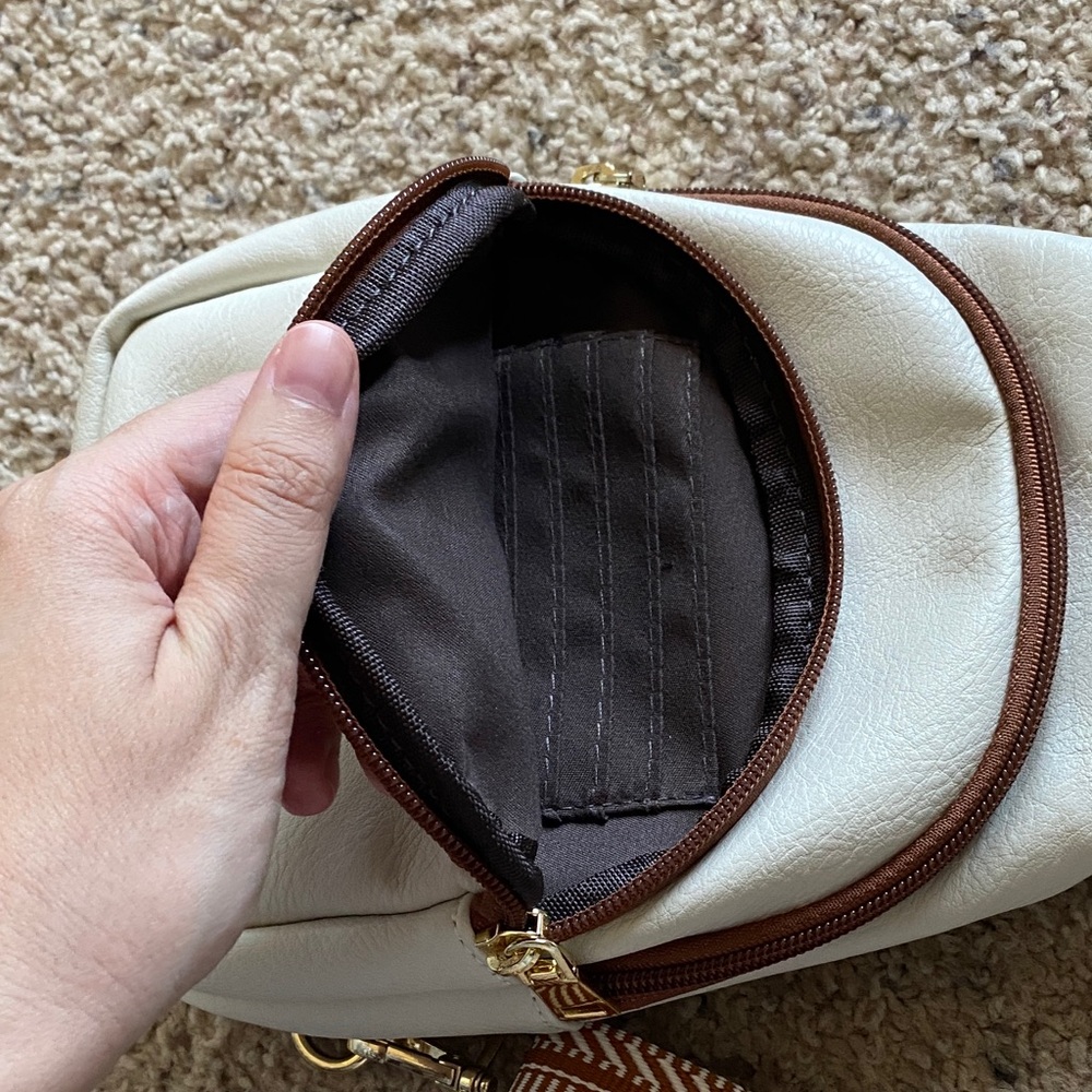 Women’s Stylish Bostanten Cream and Brown Sling Crossbody Purse (NWOT) - Picture 8 of 11